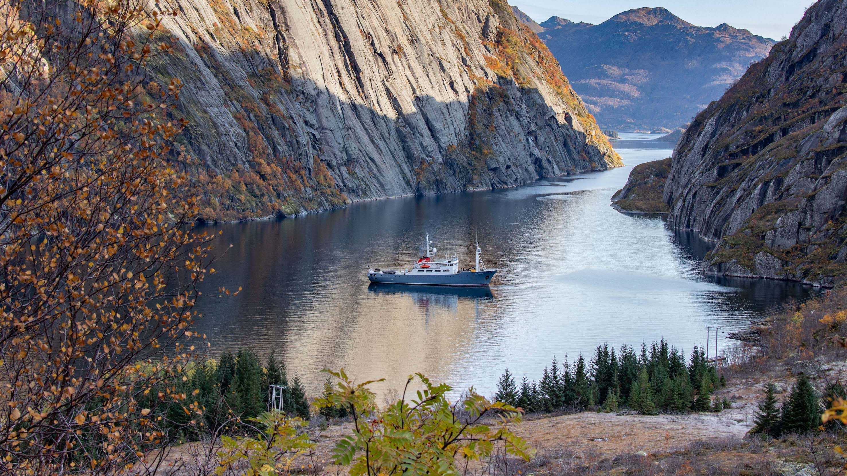 fjord norvégien bateau